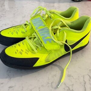 Nike men’s 9.5 indoor track throwing shoes, shotput, Green and Black Sneakers